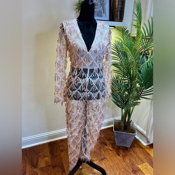 PrettyLittleThing Rose Gold Tassel Sequin Plunge Jumpsuit US 4 - Picture 3 of 11